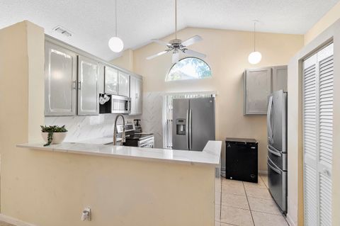 Tiny photo for 904 Magnolia Avenue, North Lauderdale, FL 33068 (MLS # B26018608)