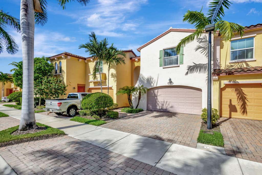 Photo of 4633 Mediterranean Circle, Palm Beach Gardens, FL 33418 (MLS # R11036971)