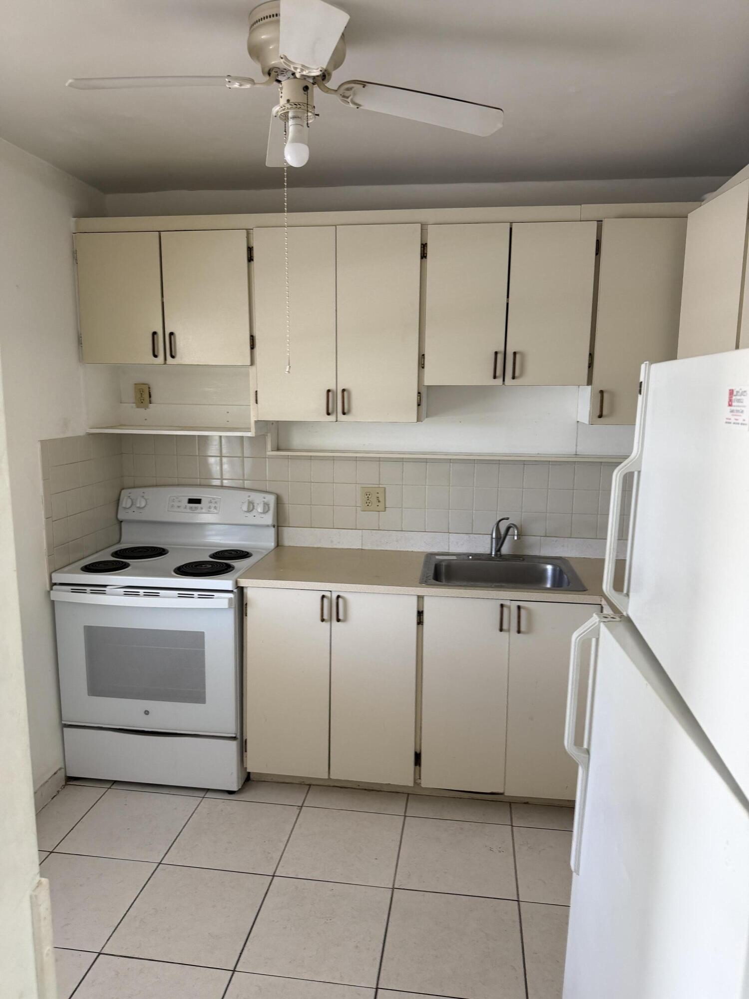 ORIOLE GARDENS 1CONDO UNIT 202 - Residential