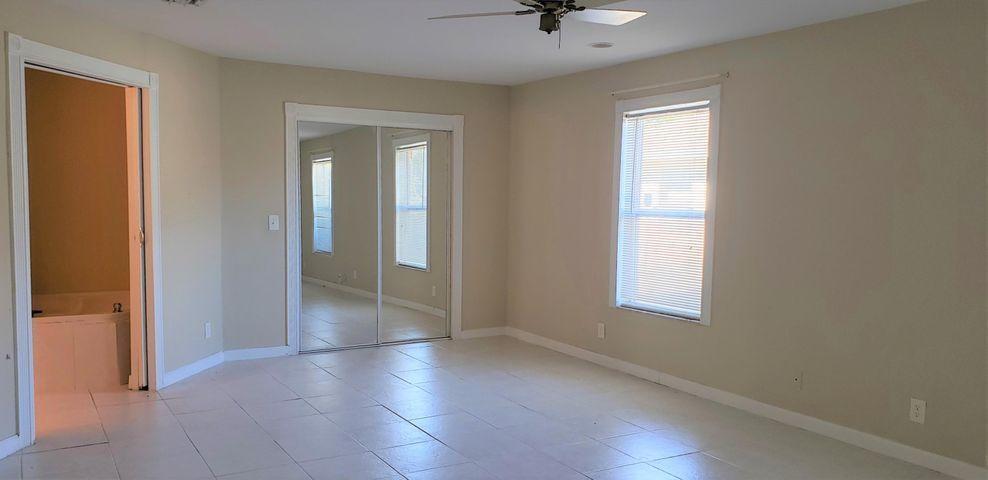 La Mancha - Residential Lease