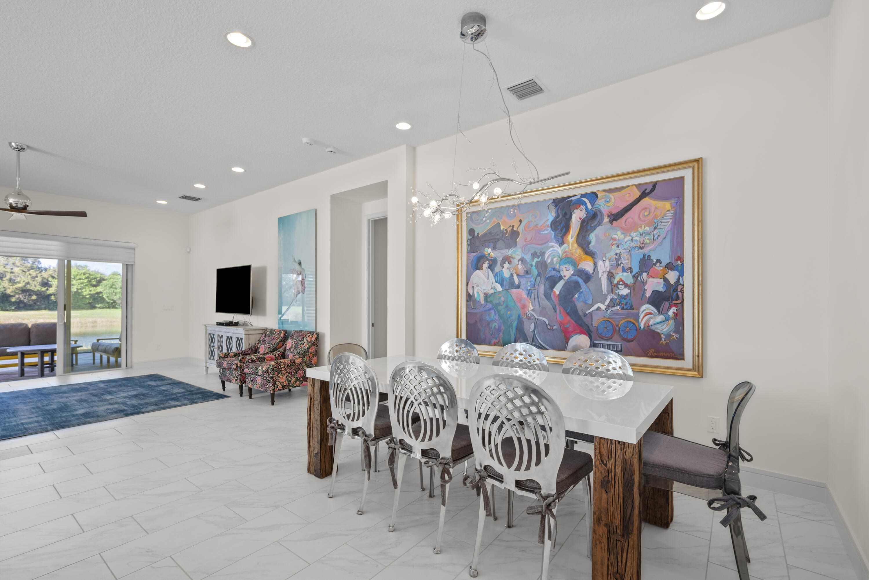 VALENCIA COVE - Residential