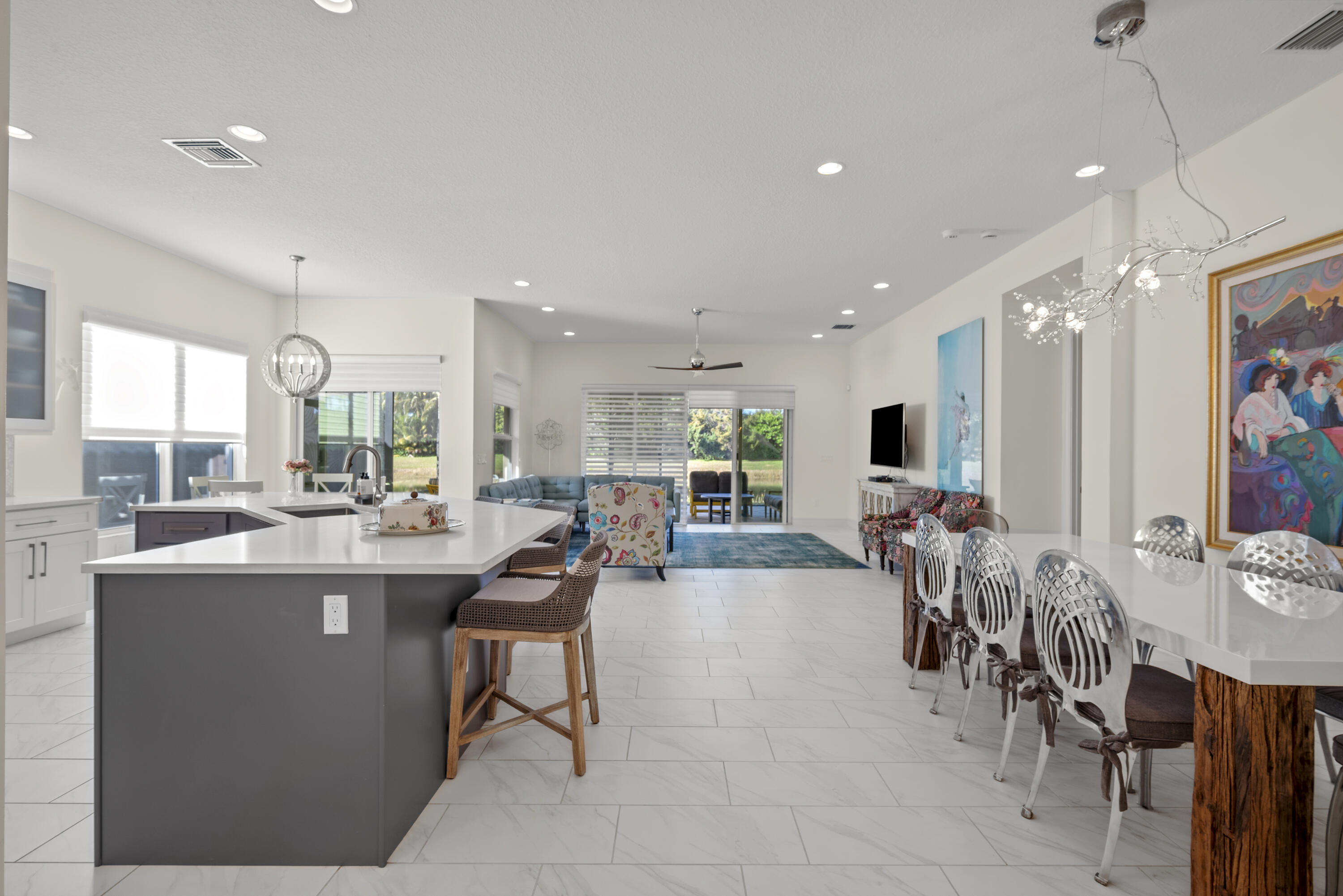 VALENCIA COVE - Residential