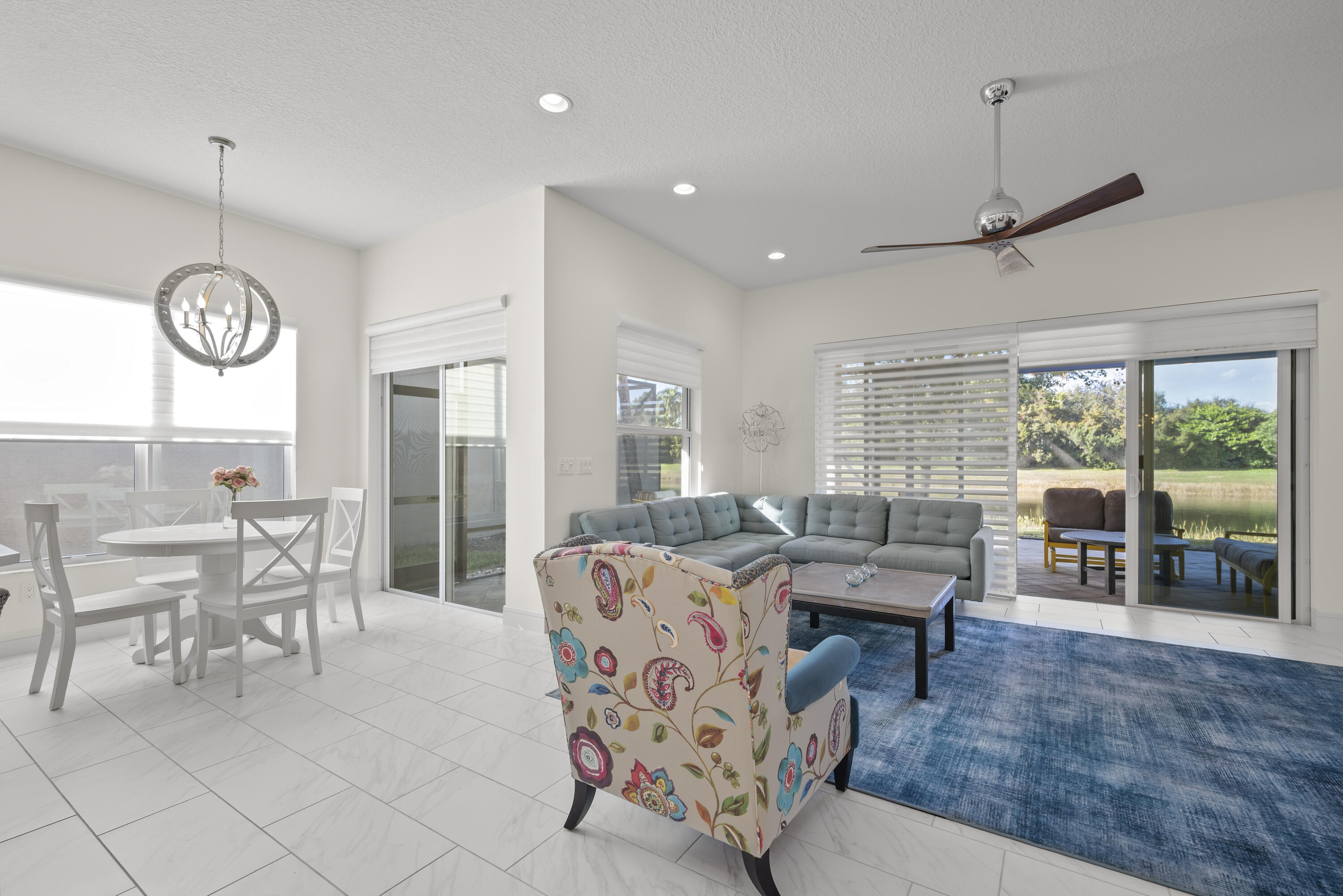 VALENCIA COVE - Residential