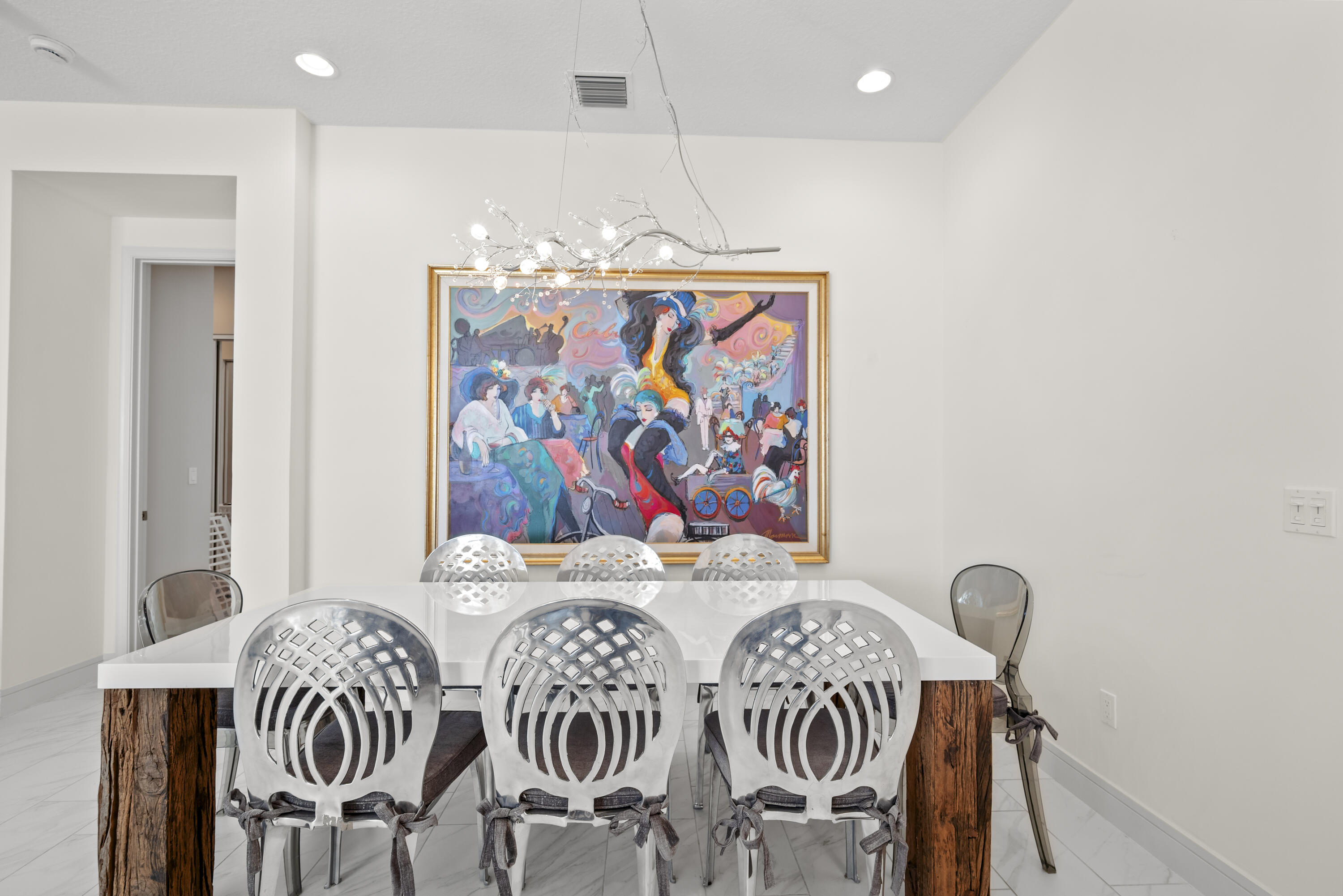 VALENCIA COVE - Residential