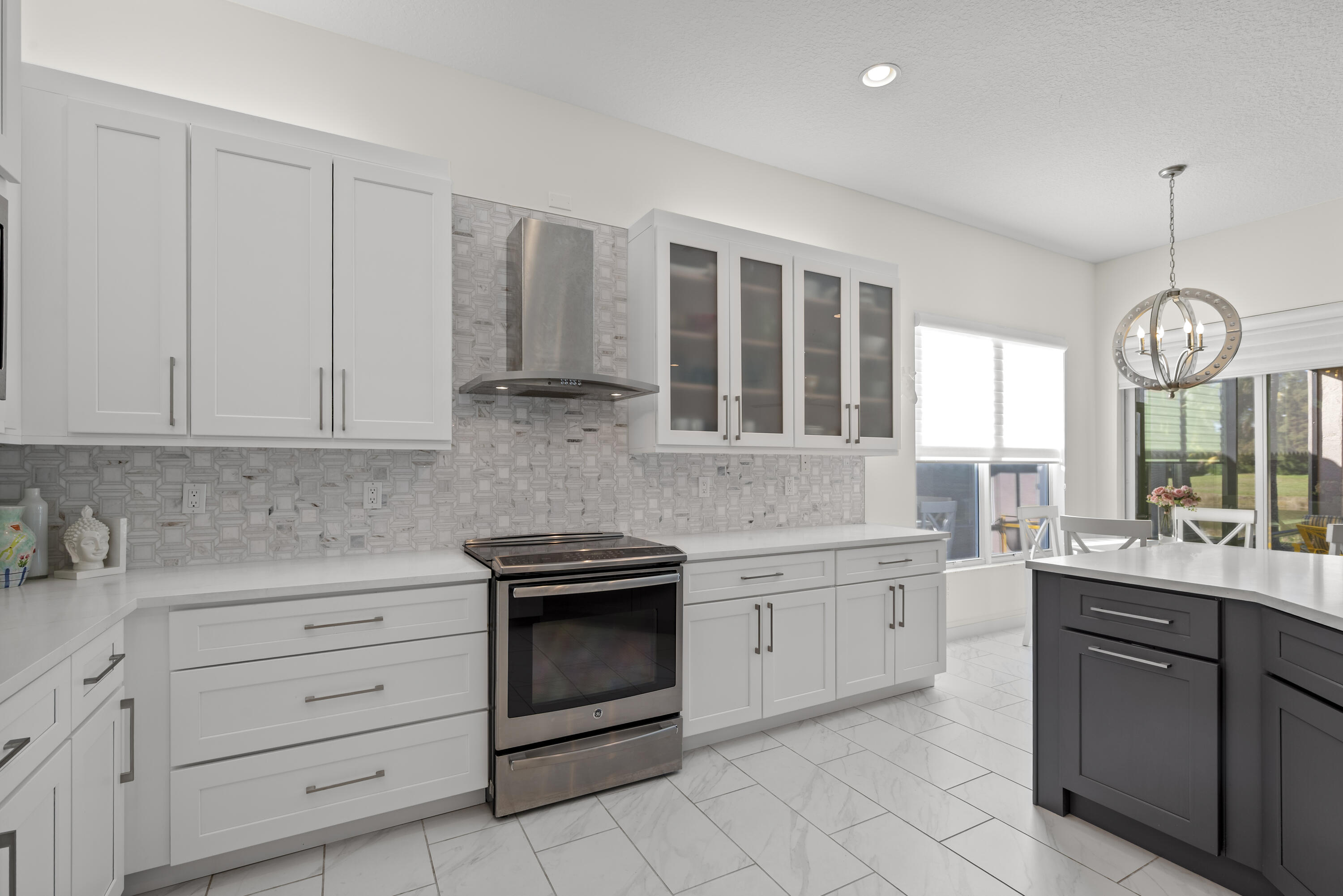 VALENCIA COVE - Residential