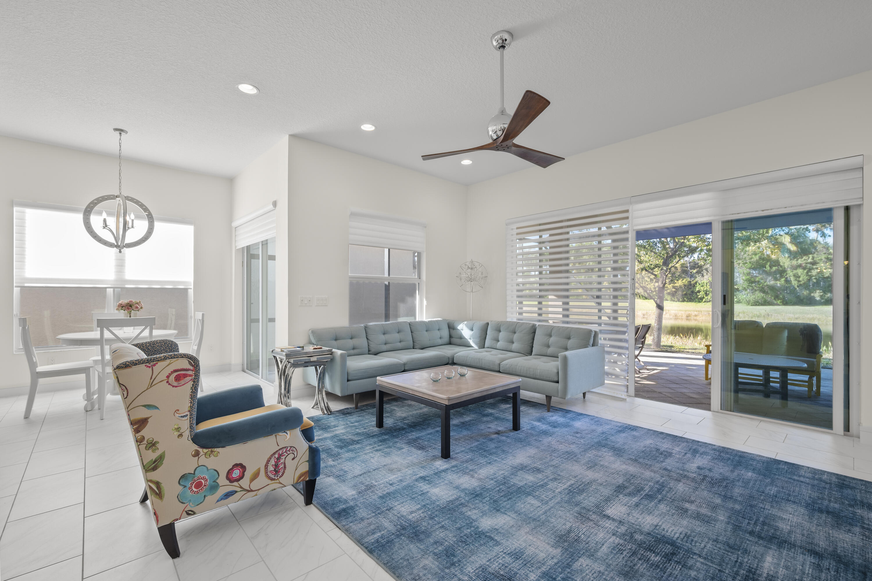 VALENCIA COVE - Residential