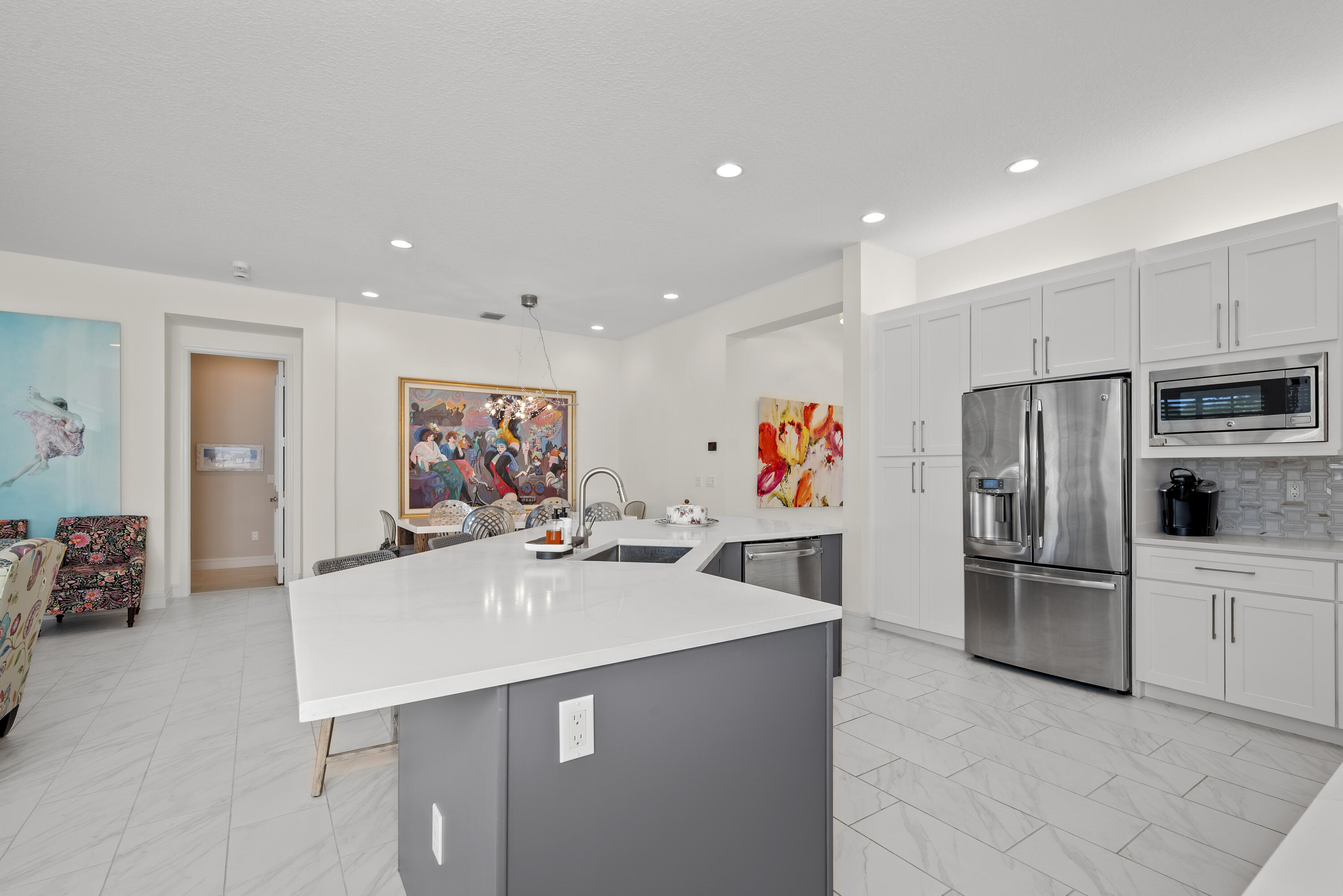 VALENCIA COVE - Residential