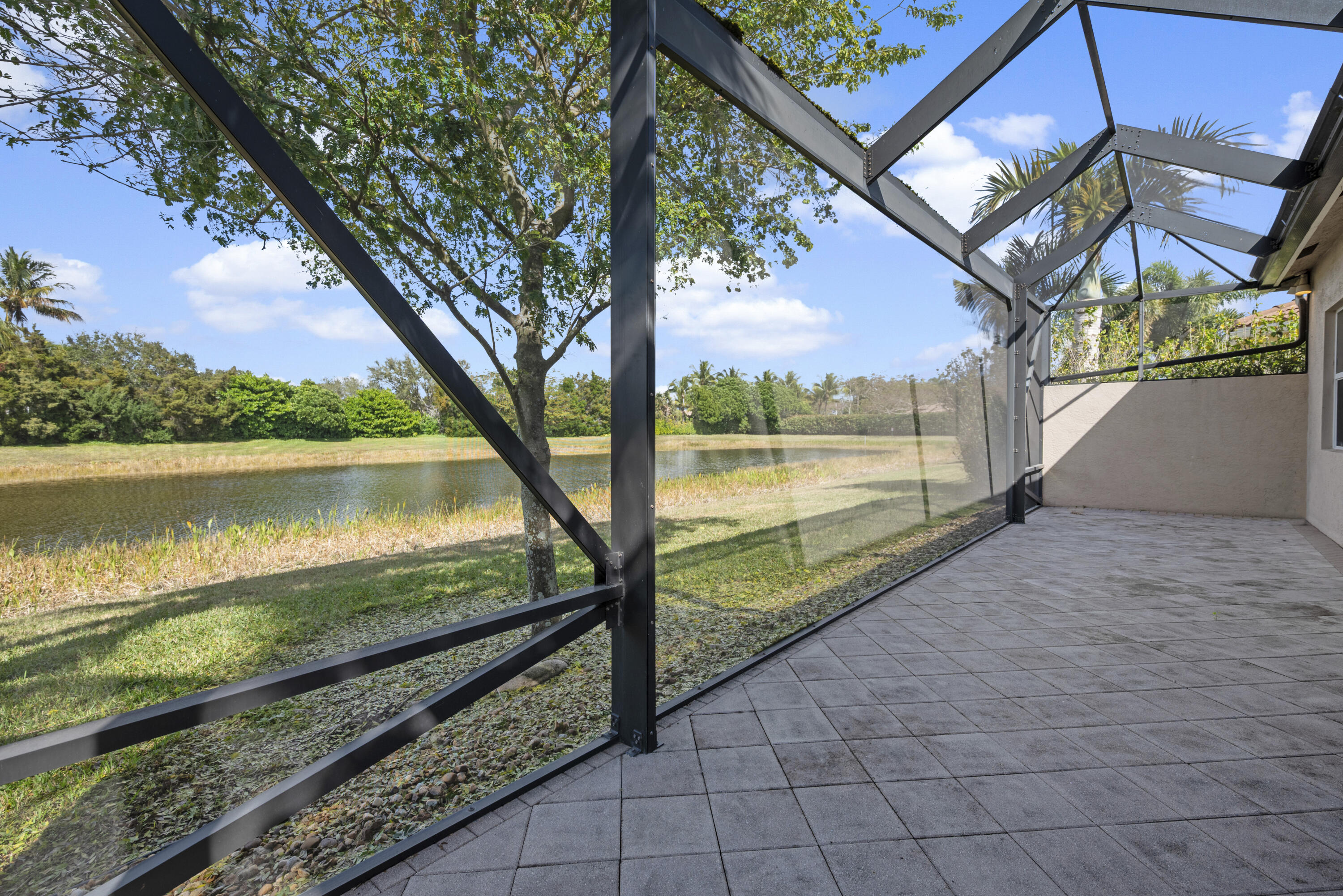 VALENCIA COVE - Residential