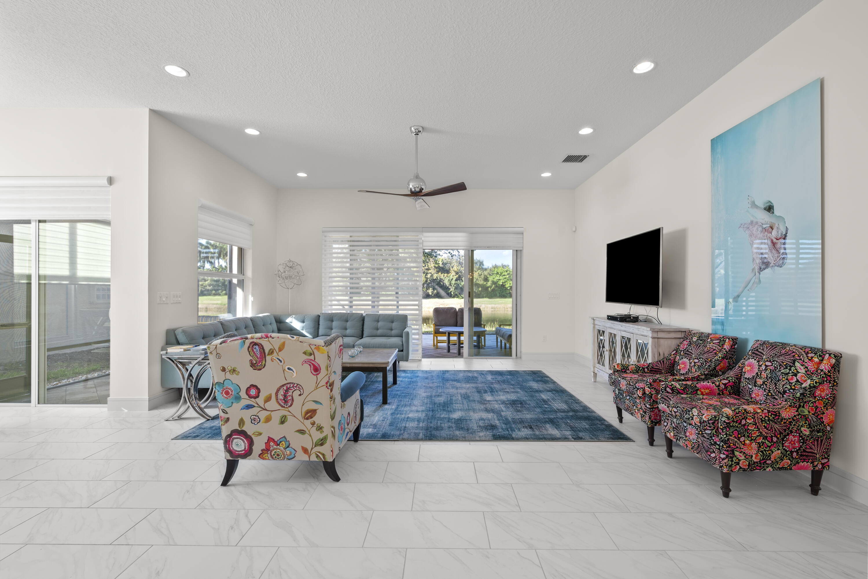 VALENCIA COVE - Residential