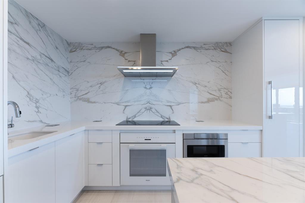 PLAZA OF THE PALM BEACHES CONDO - Residential