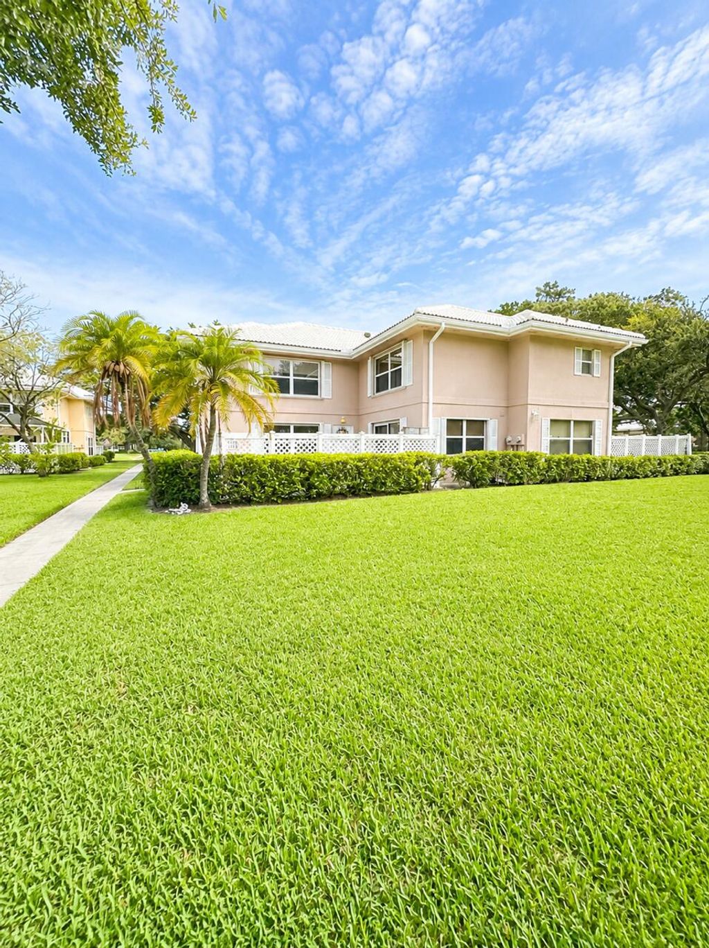 Photo of 3115 Kingston Court, West Palm Beach, FL 33409 (MLS # B26037493)
