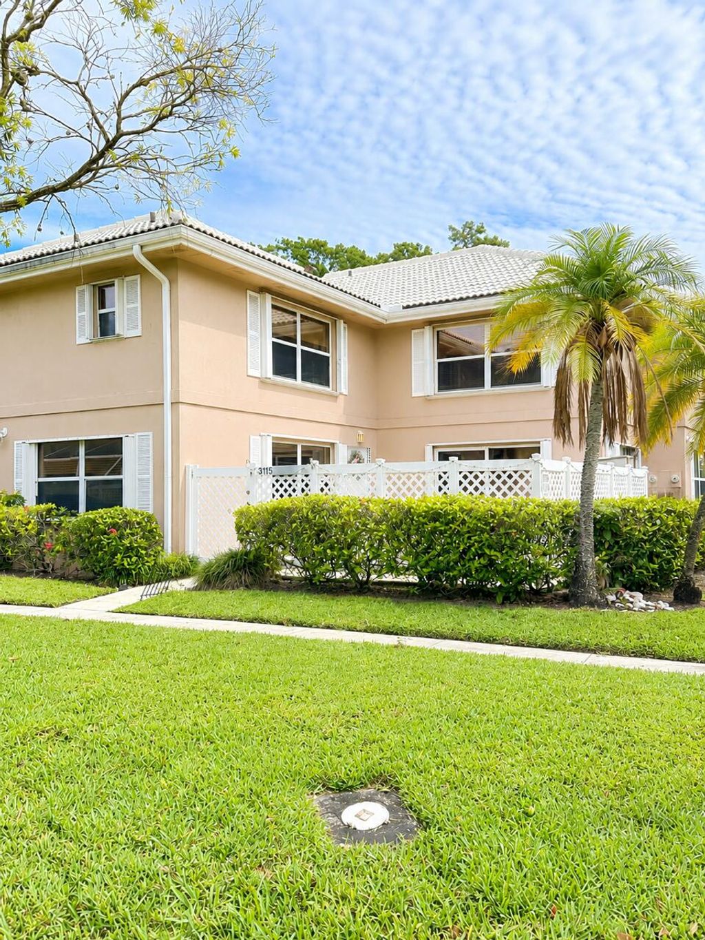 Photo of 3115 Kingston Court, West Palm Beach, FL 33409 (MLS # B26037493)