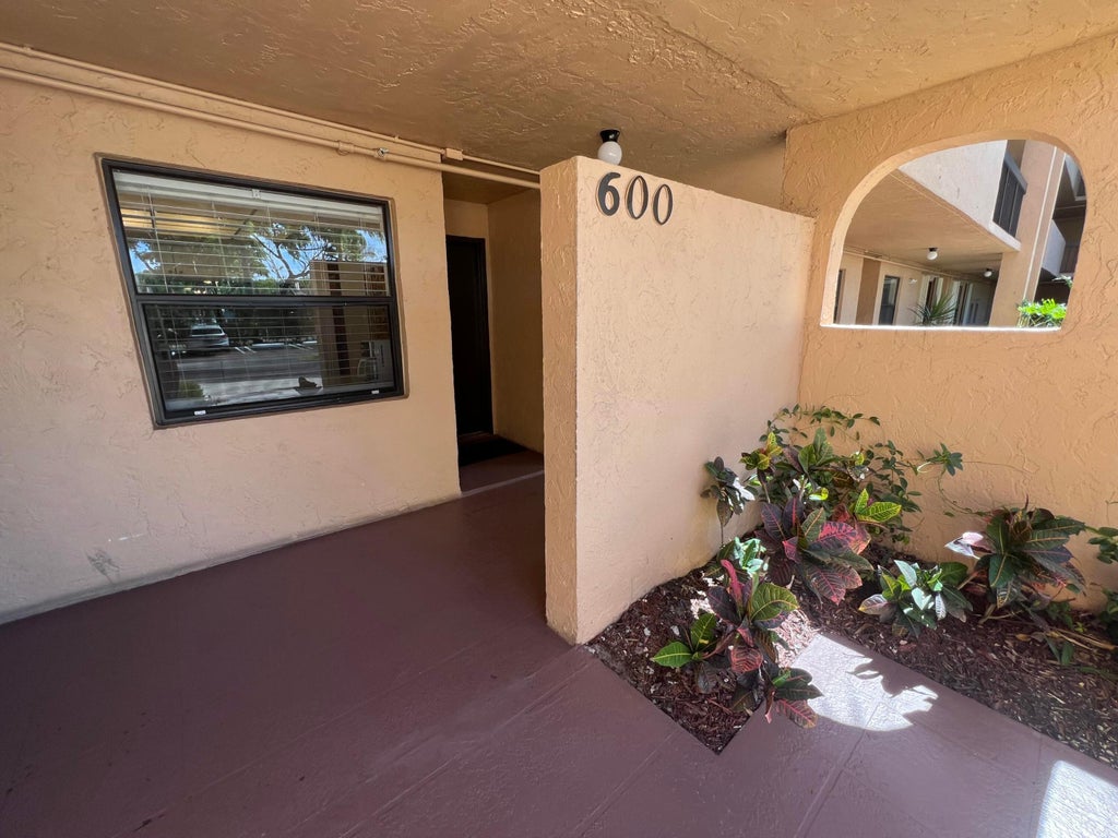 Photo of 600 Egret Circle #7101, Delray Beach, FL 33444 (MLS # R11114771)