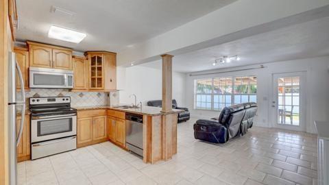 Playland Isles 37-14 B - Residential Lease