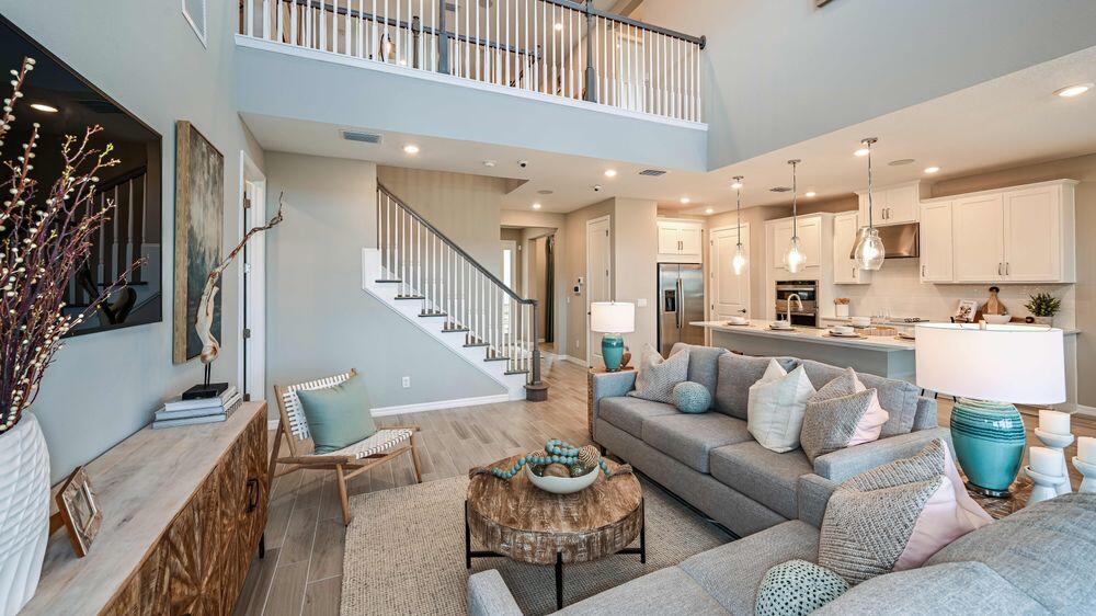 VERANDA OAKS - Residential