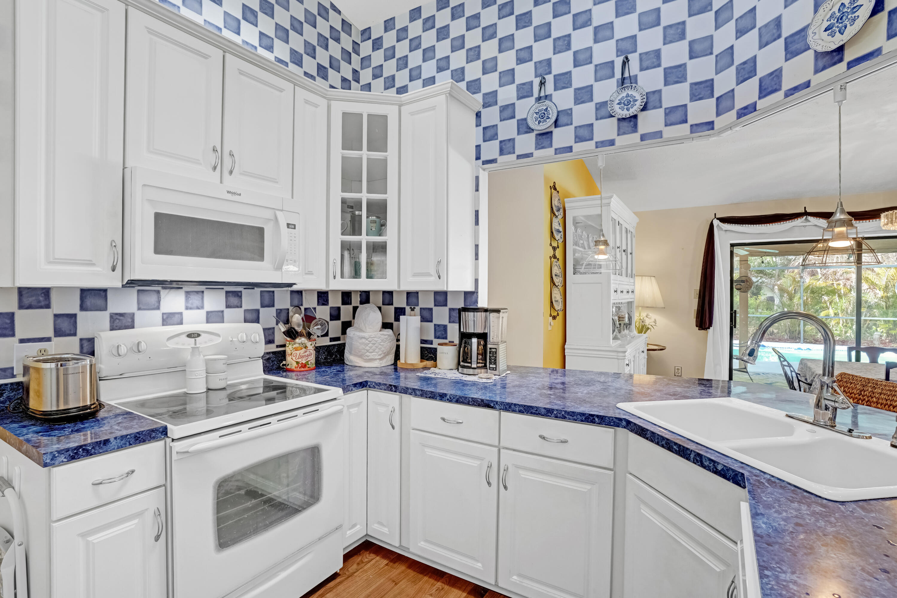 METES AND BOUNDS - Residential