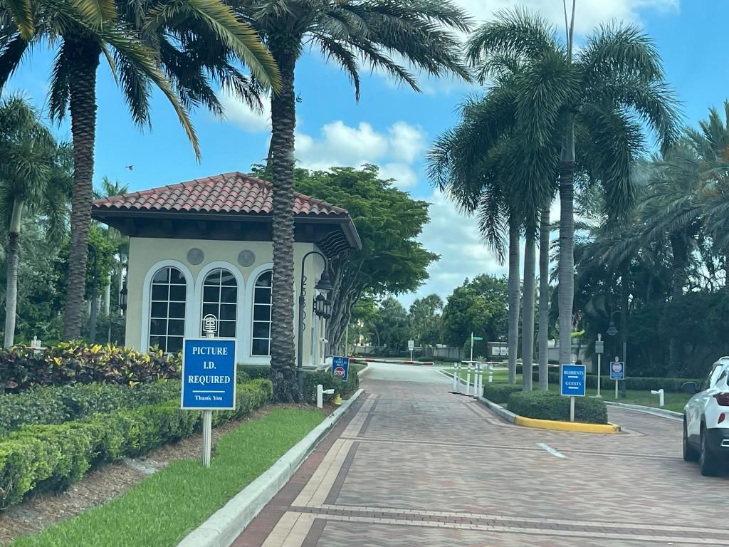 Photo of 6508 Via Regina #4, Boca Raton, FL 33433 (MLS # R11101243)