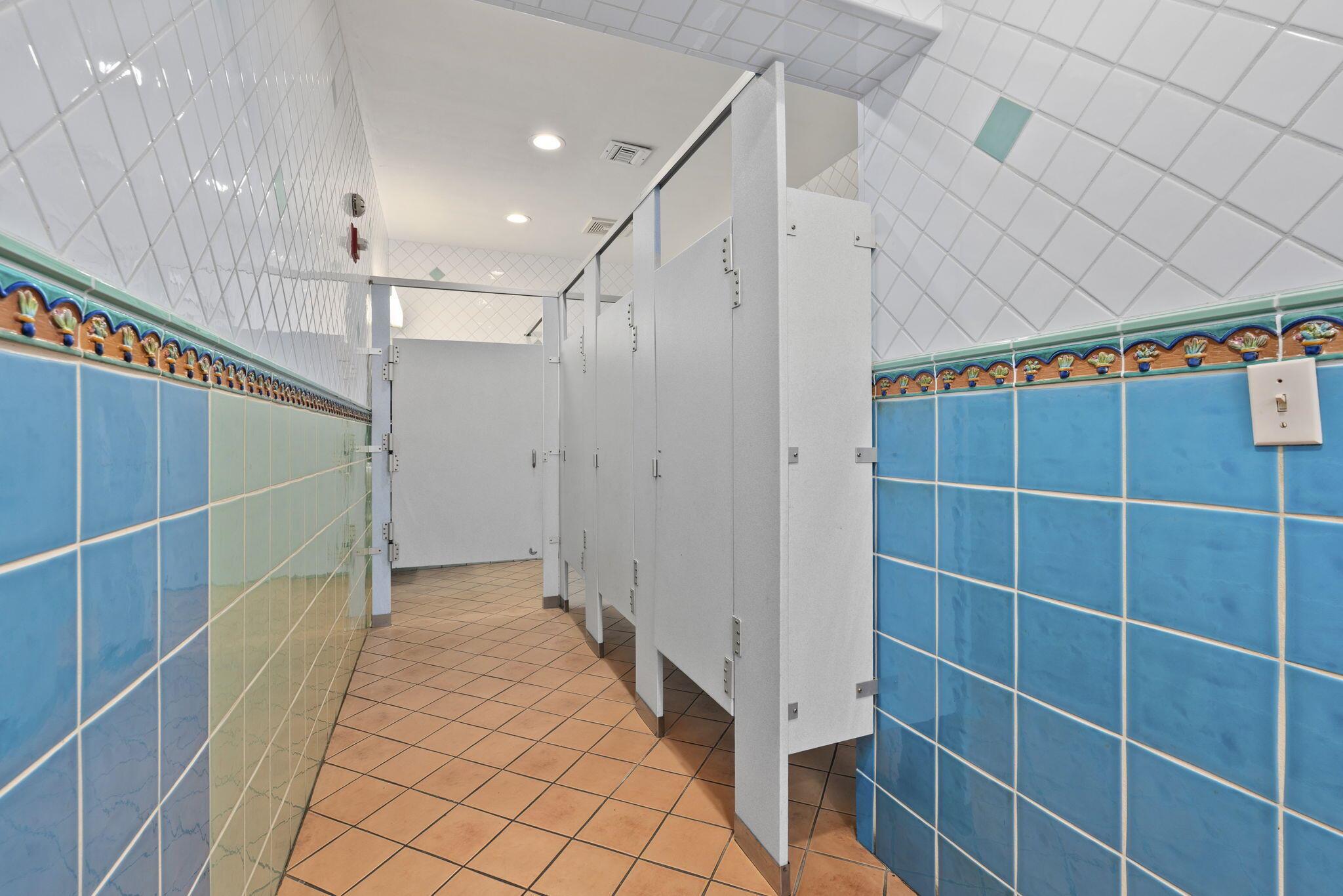 CLEVELAND - Commercial Sale