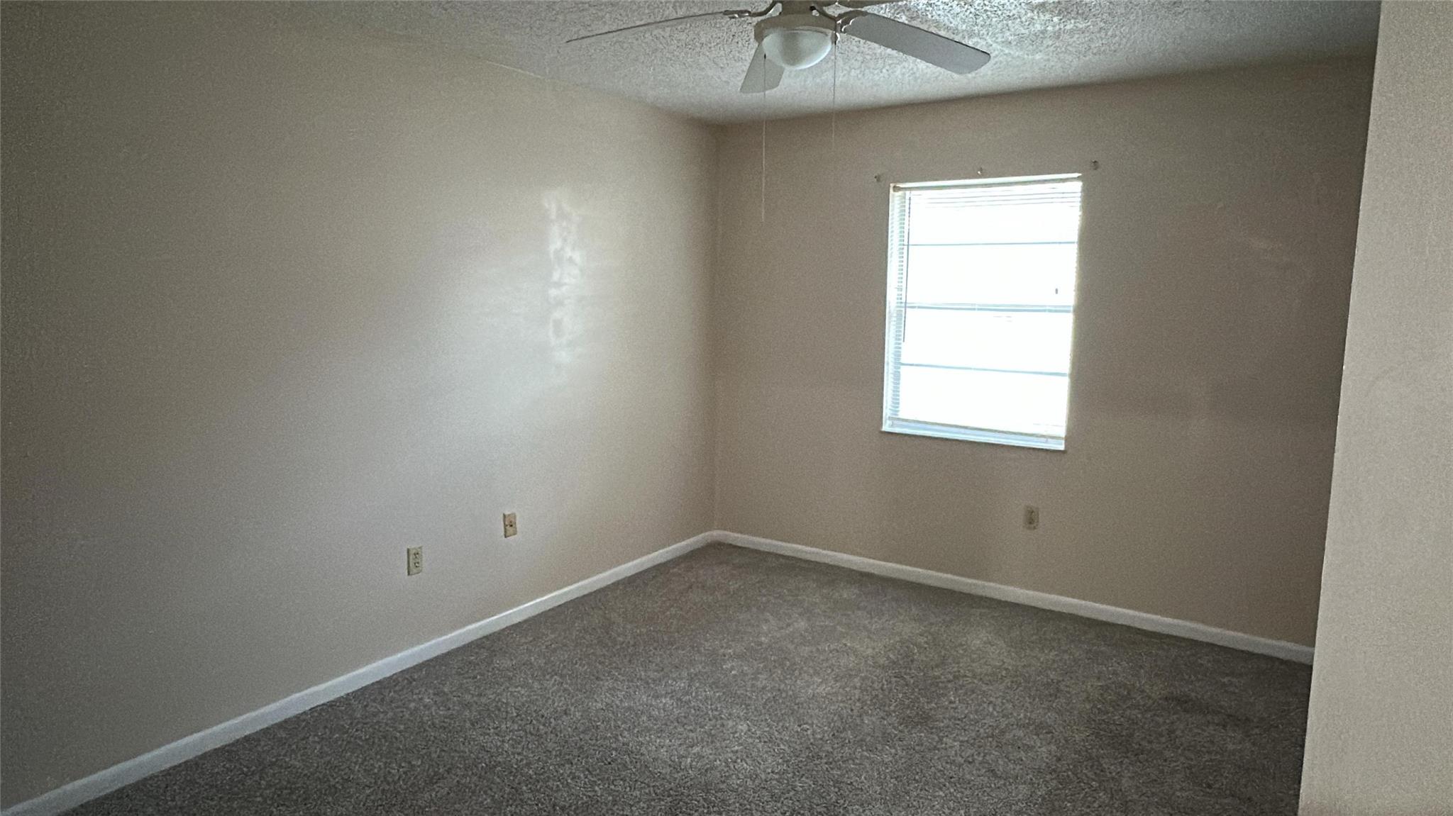 Southern Courtyard Town H - Residential Lease