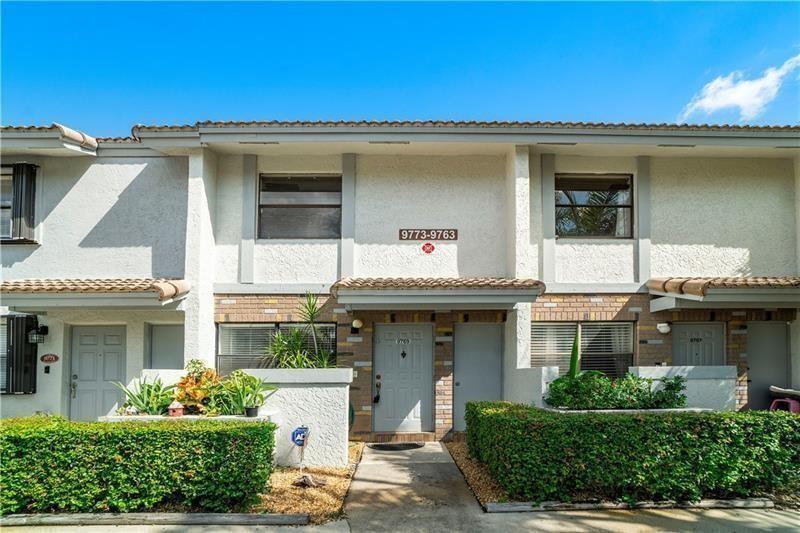 OAKWOOD ON THE GREEN - Residential Lease