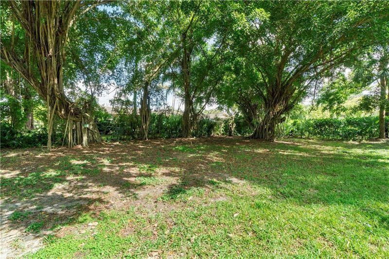 OAKWOOD ON THE GREEN - Residential Lease