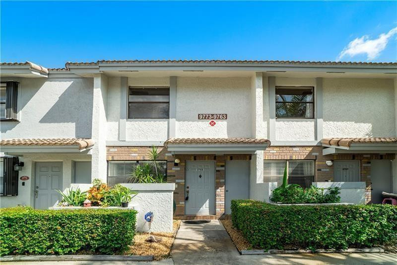 OAKWOOD ON THE GREEN - Residential Lease