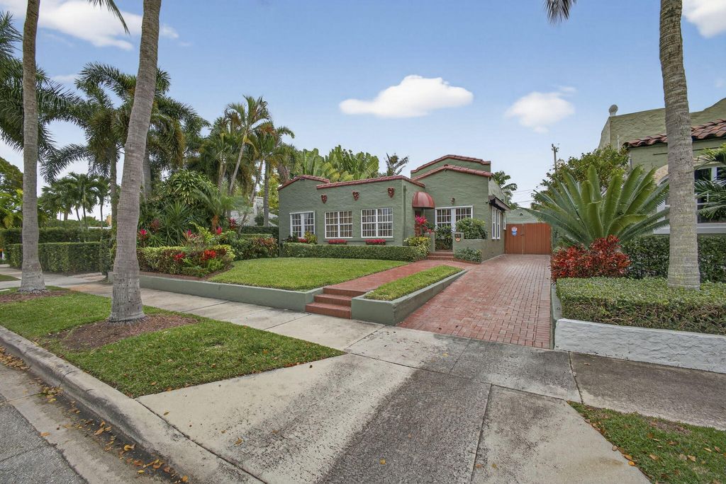 Photo of 616 Upland Road, West Palm Beach, FL 33401 (MLS # R11154941)