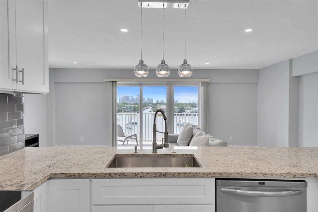 Photo of 95 N Birch Road #601, Fort Lauderdale, FL 33304 (MLS # F10514476)