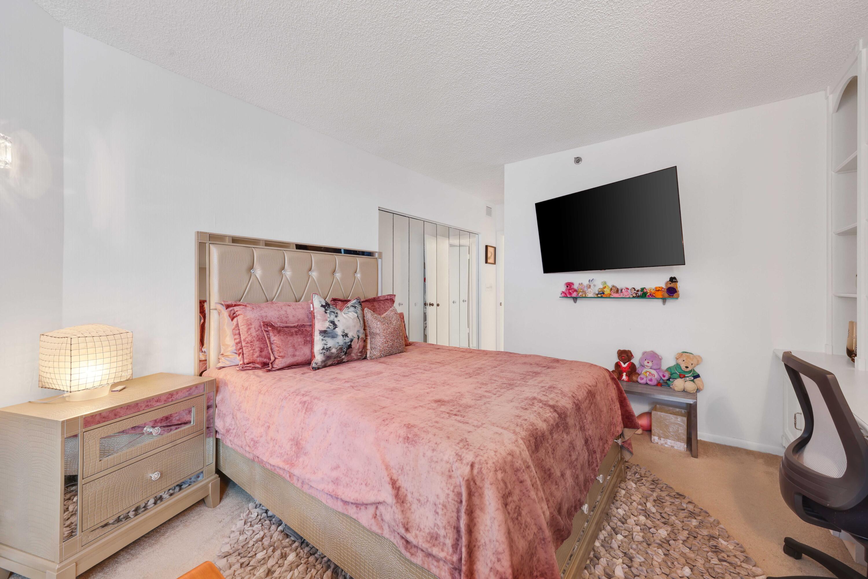 PLAZA OF THE PALM BEACHES CONDO - Residential