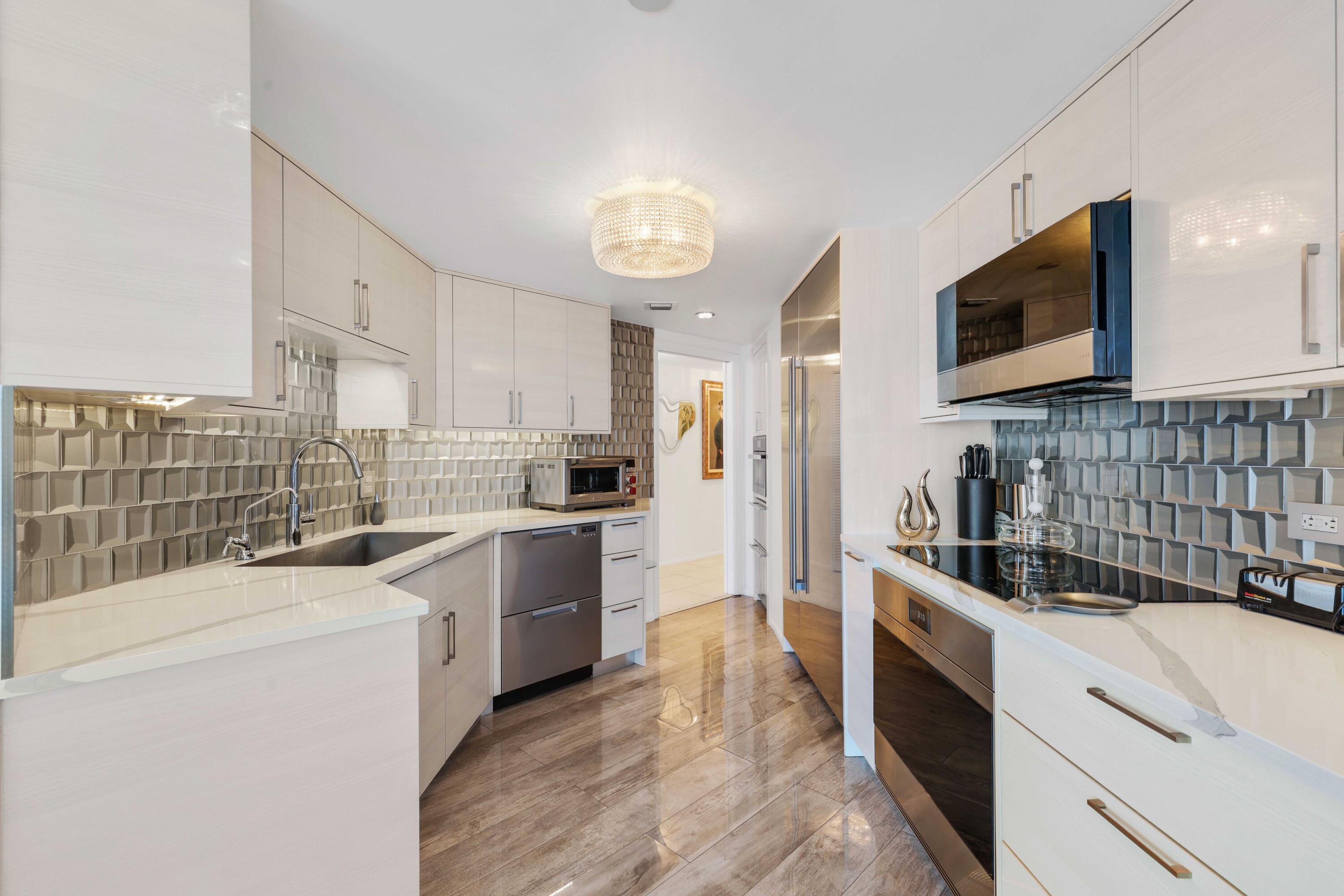 PLAZA OF THE PALM BEACHES CONDO - Residential