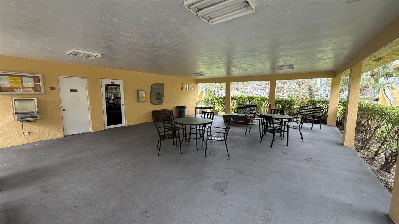 Village Park at Oakland - Residential