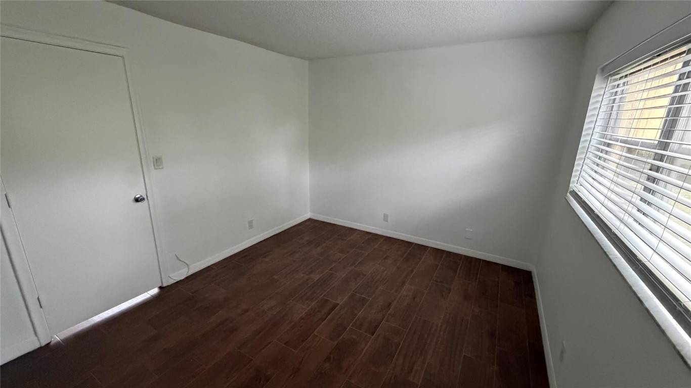 Village Park at Oakland - Residential