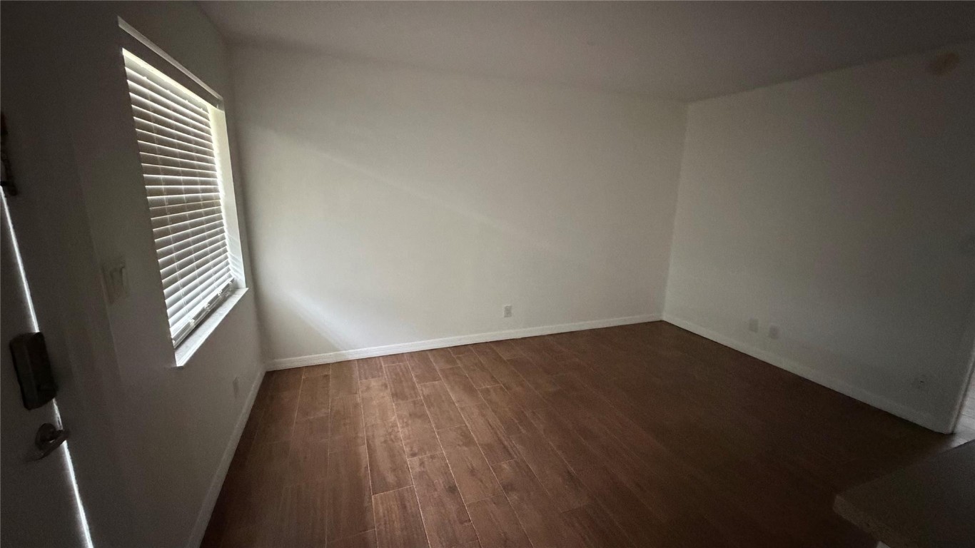 Village Park at Oakland - Residential