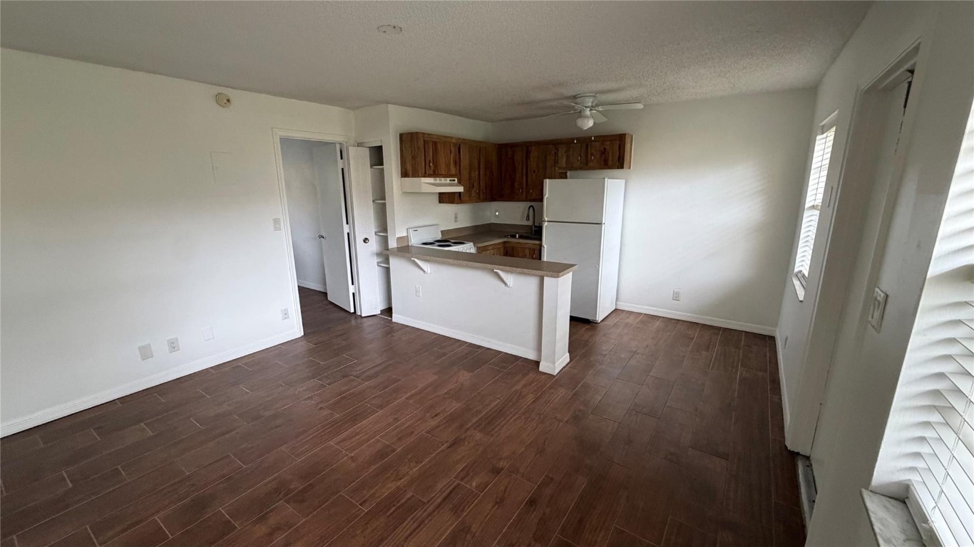 Village Park at Oakland - Residential