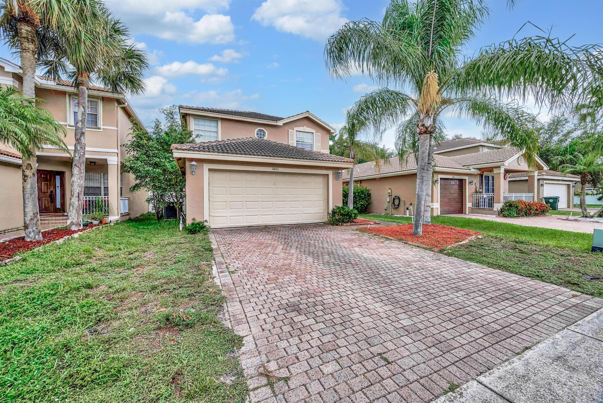 5453 Queenship Court Court, Greenacres, FL, 33463/$519,900 2 5453 Queenship Court Court
