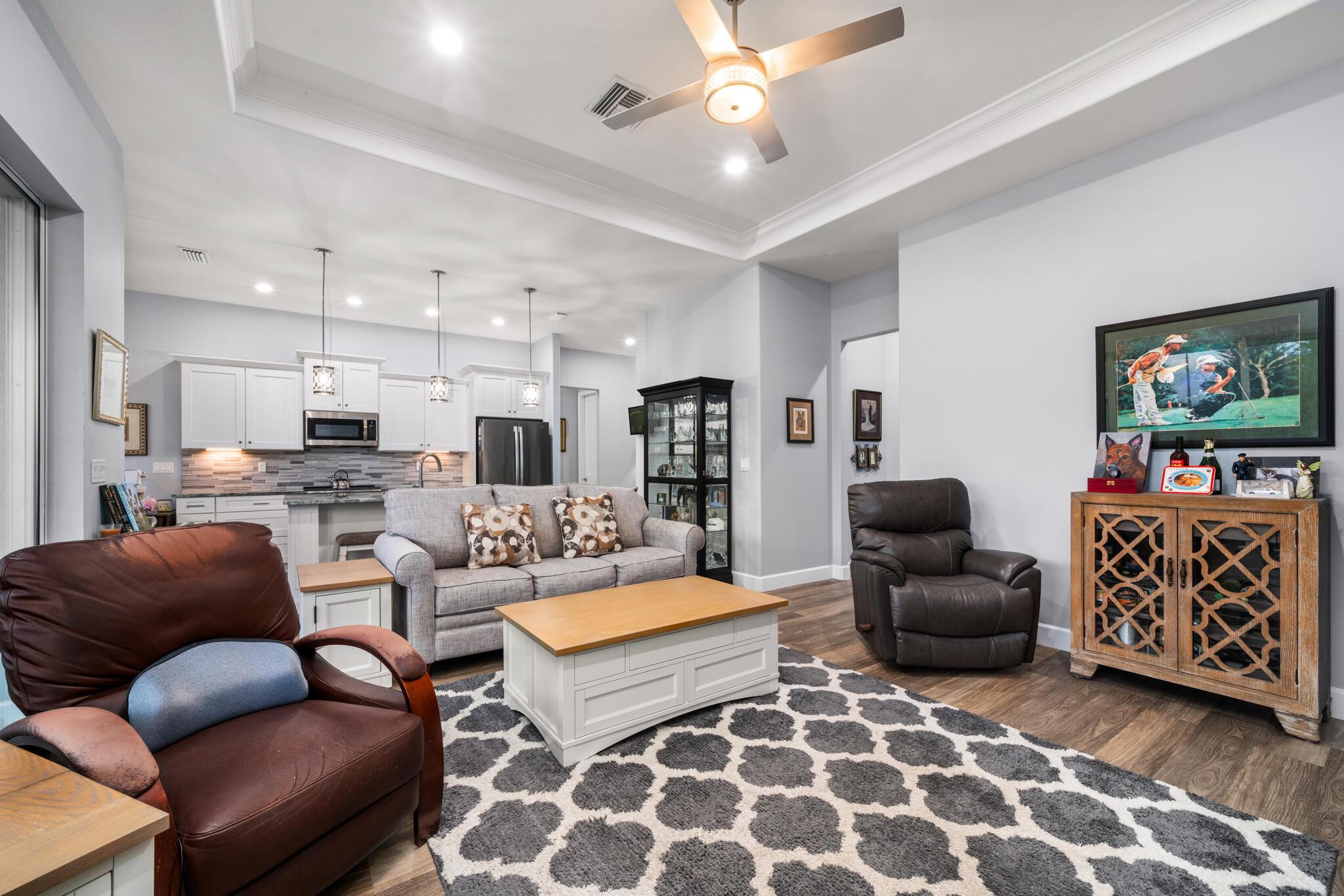 Sun 'n Lakes - Residential