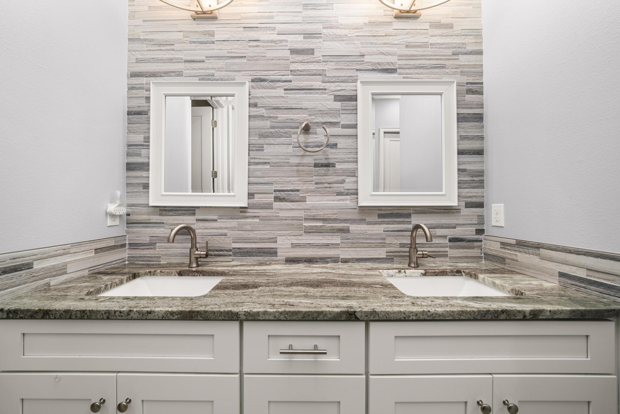 Sun 'n Lakes - Residential