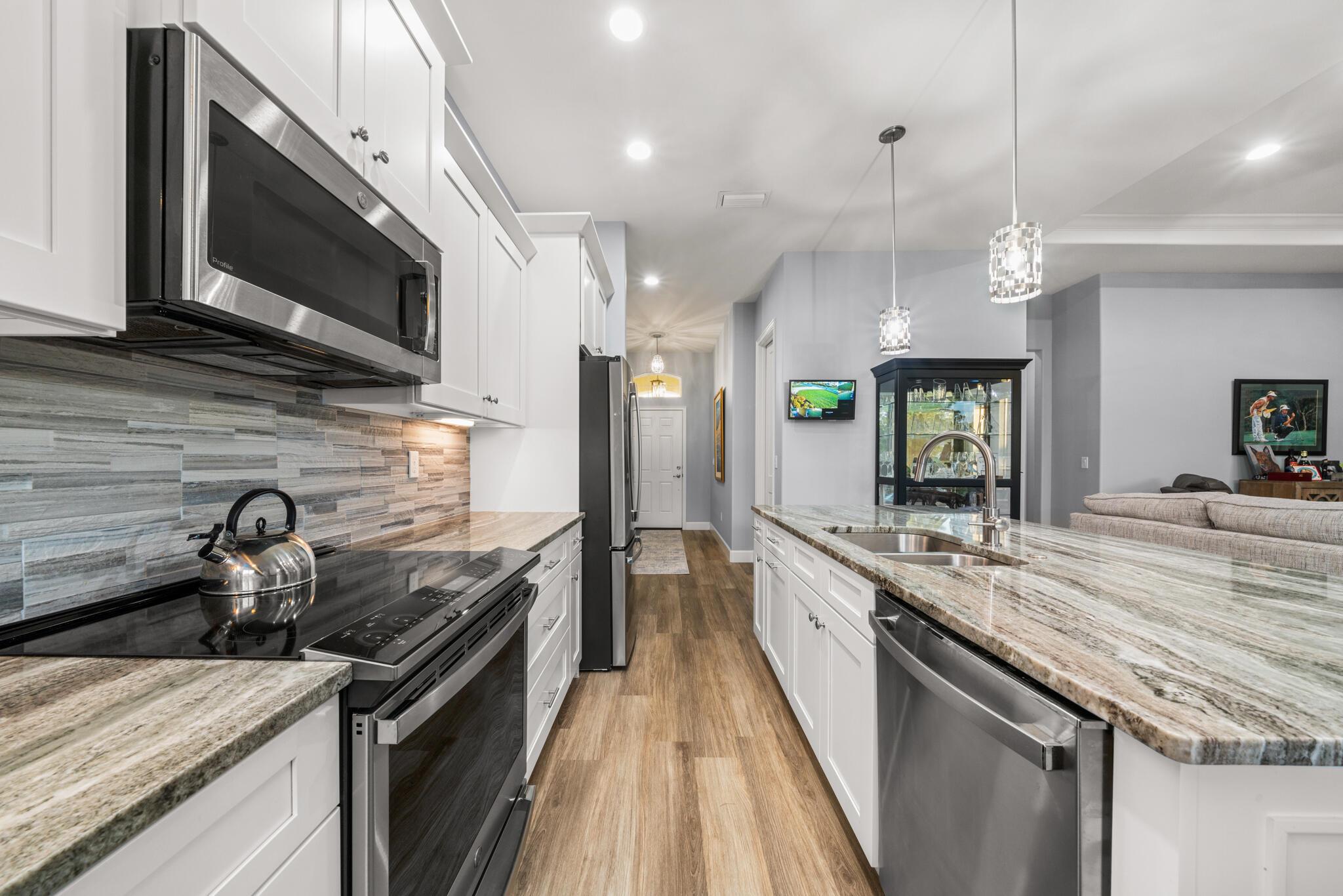 Sun 'n Lakes - Residential