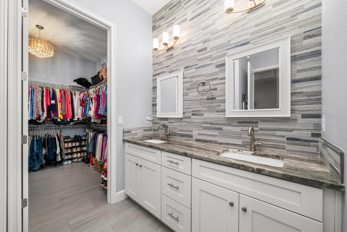 Sun 'n Lakes - Residential