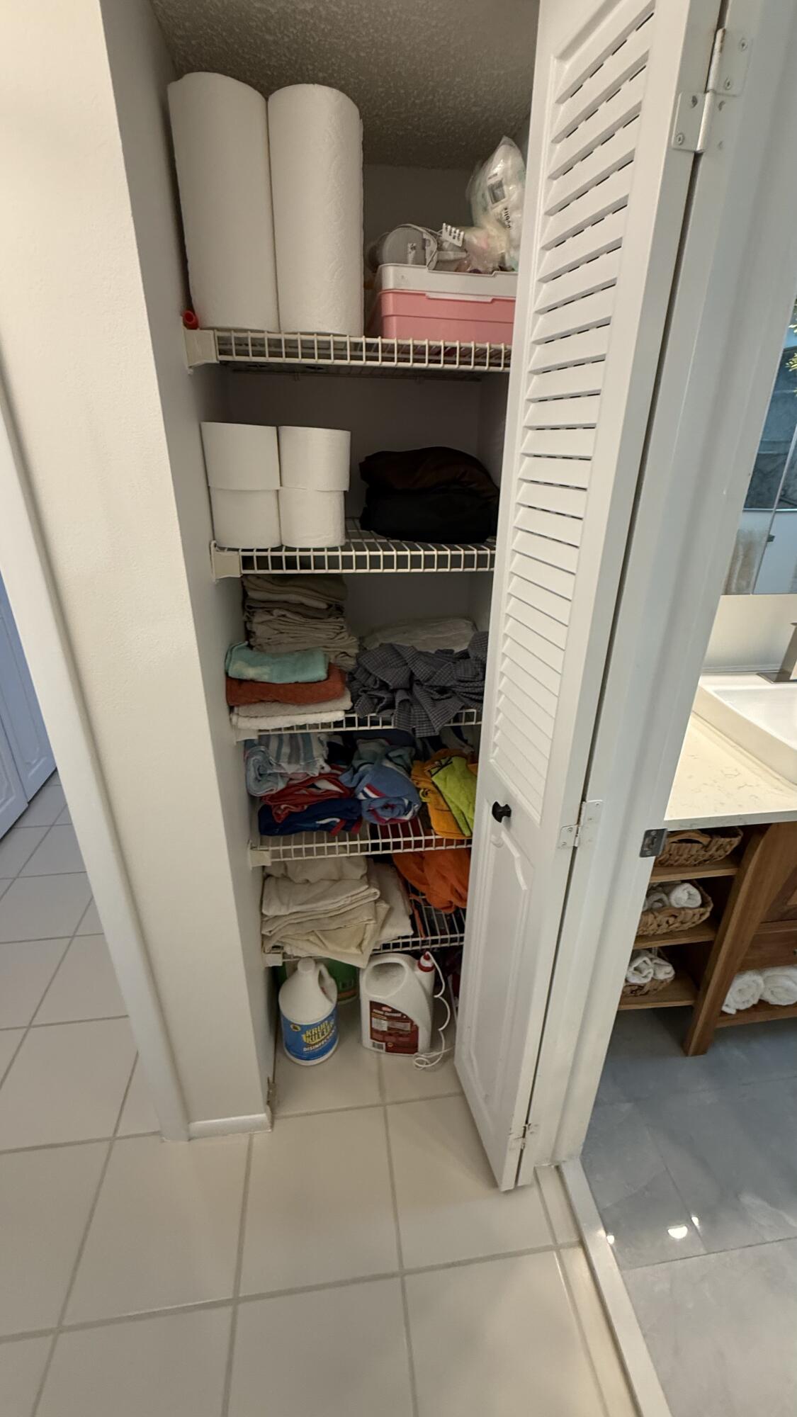 MEADOWBROOK LAKES VIEW CONDO - Residential