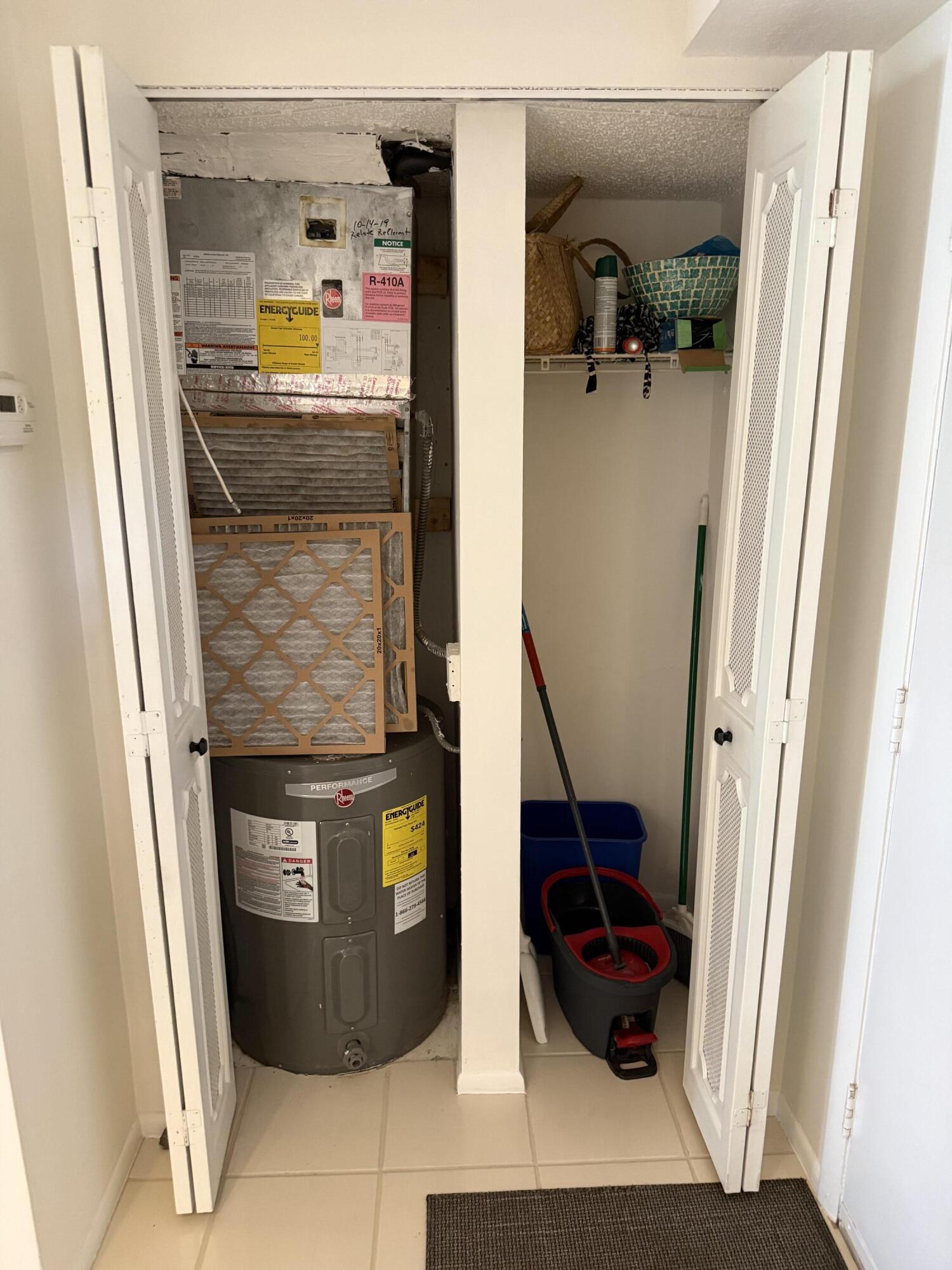 MEADOWBROOK LAKES VIEW CONDO - Residential