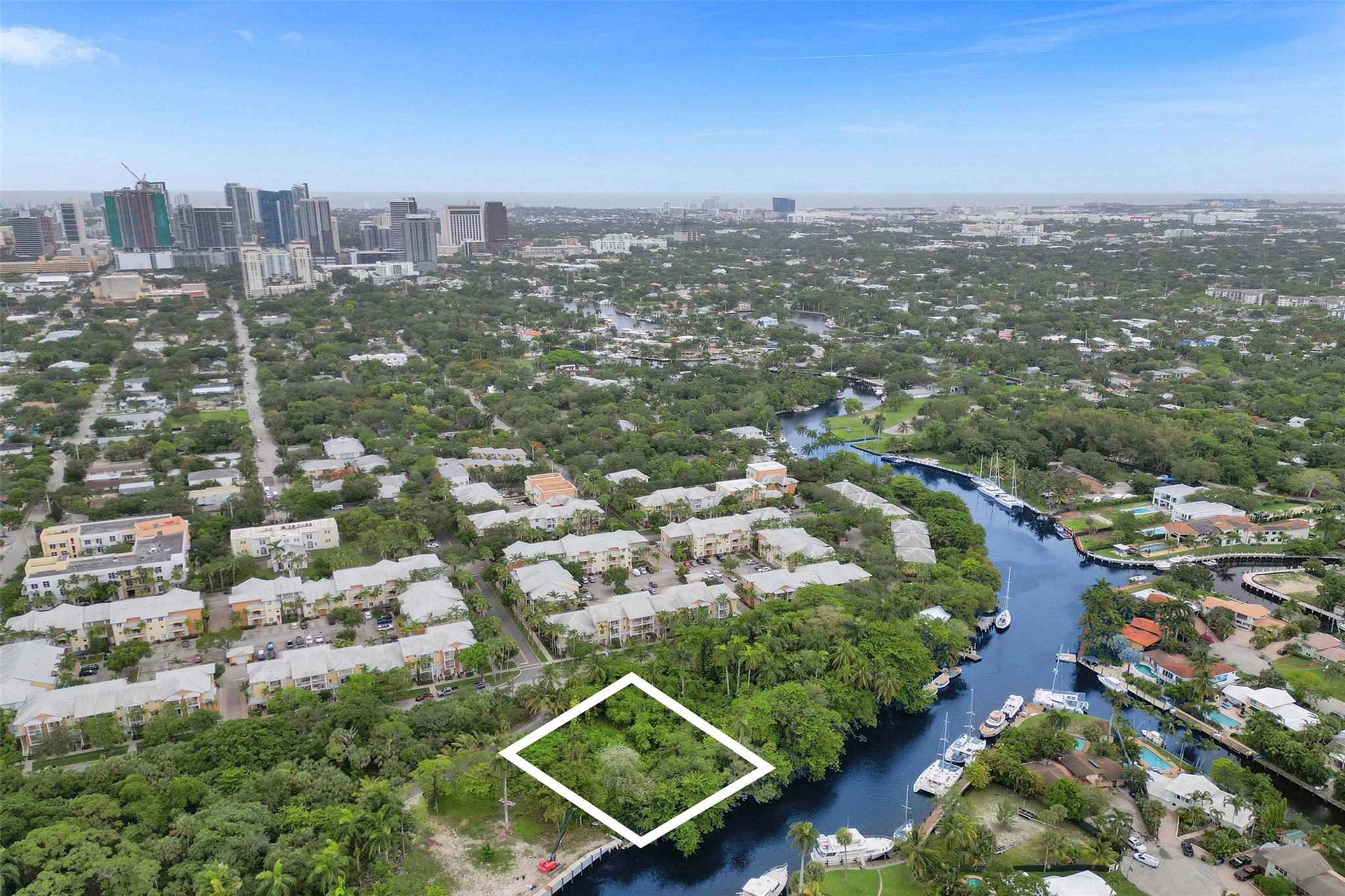 351 SW 14th Way