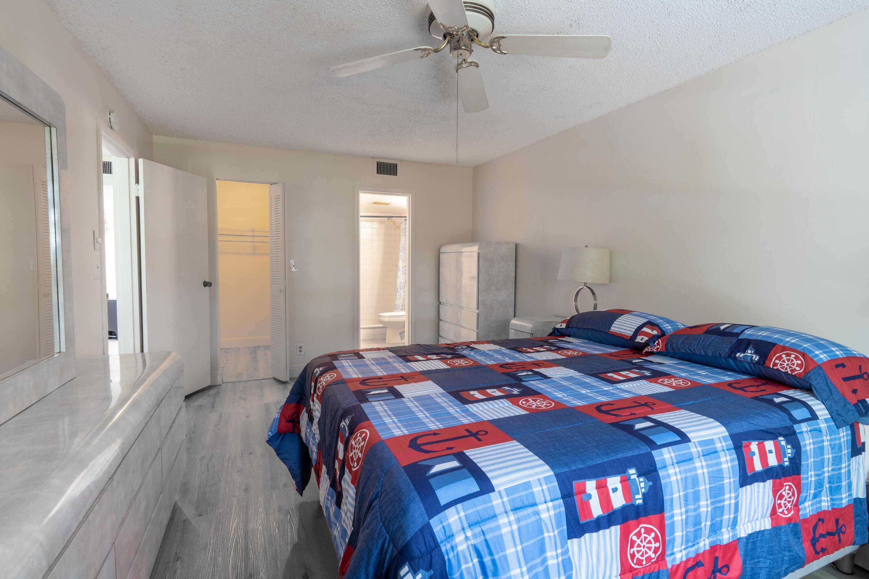 SANDS POINT CONDOMINIUM III - Residential