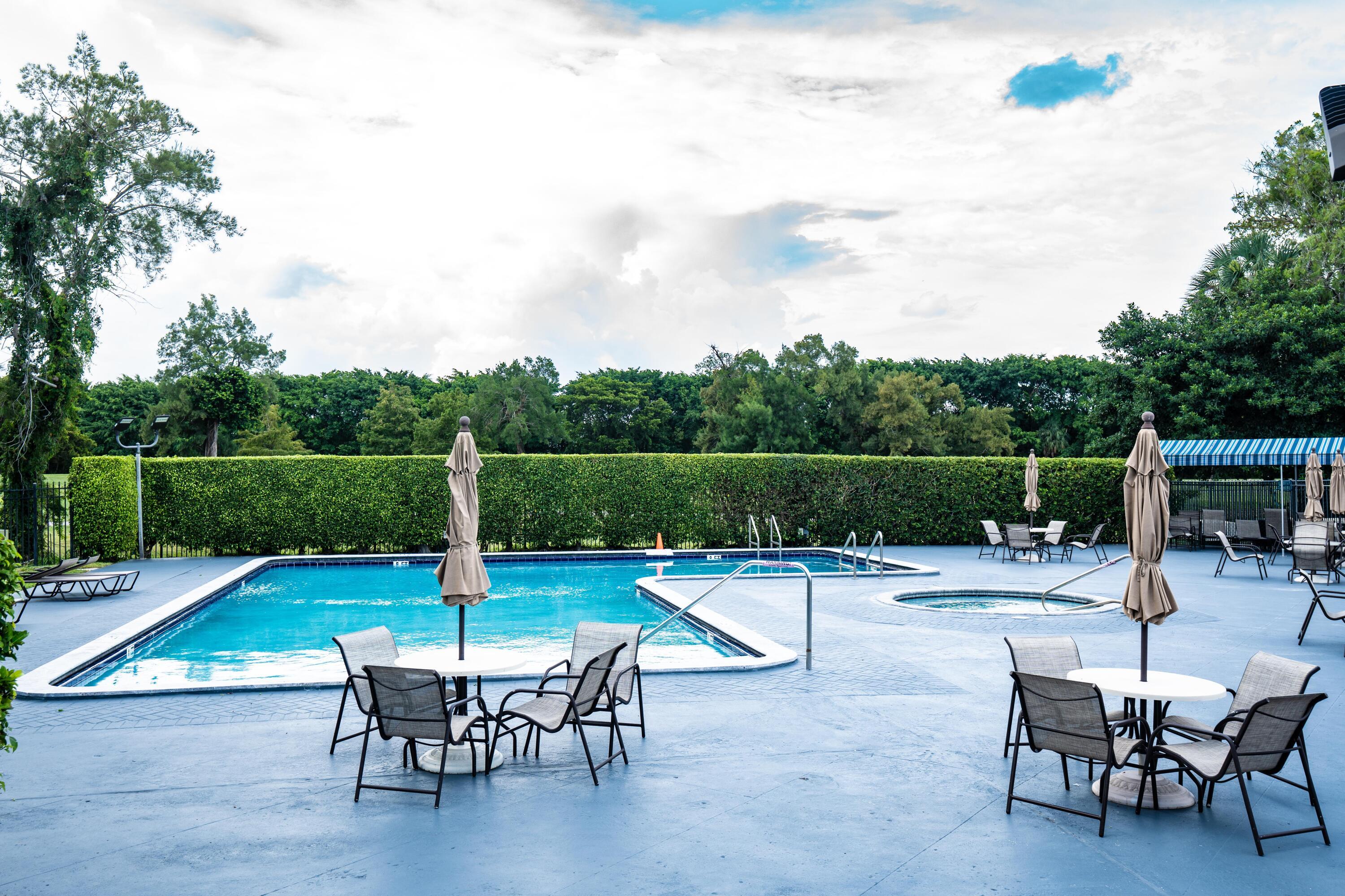 SANDS POINT CONDOMINIUM III - Residential