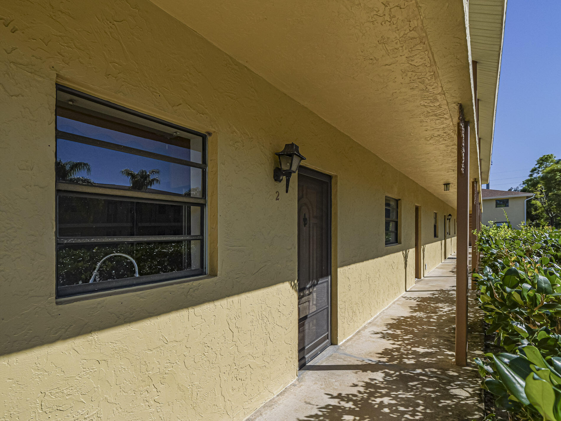 OAK PARK TERRACE UNITS 1-16 - Residential Lease