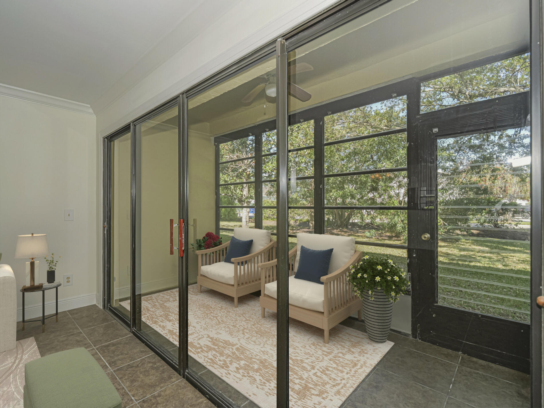 OAK PARK TERRACE UNITS 1-16 - Residential Lease