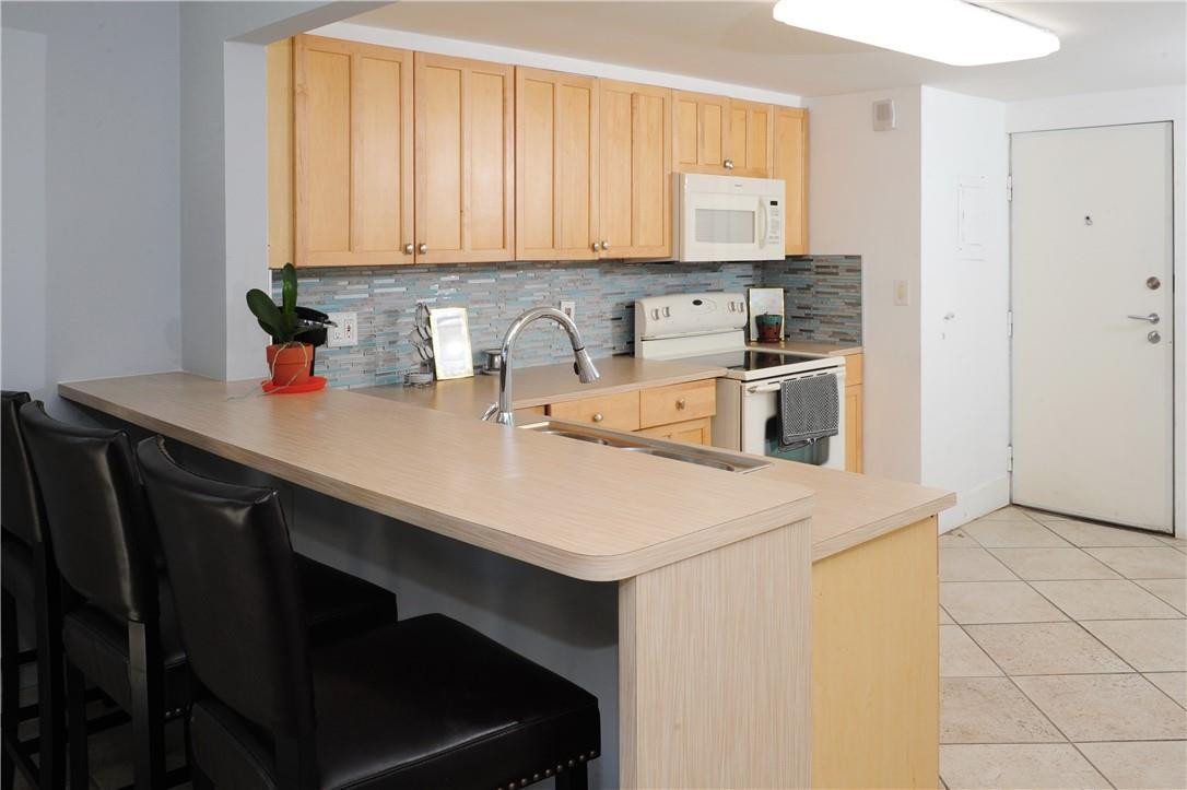 DORSEY ARMS - Residential