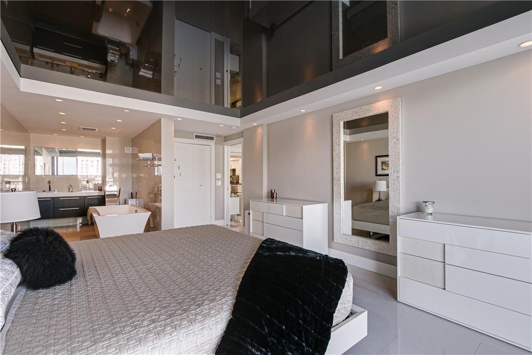 DORSEY ARMS - Residential