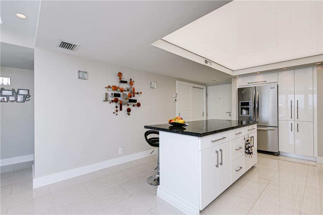 DORSEY ARMS - Residential