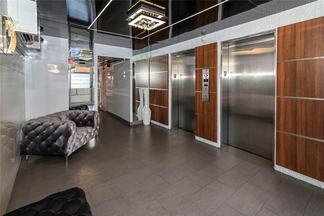 DORSEY ARMS - Residential